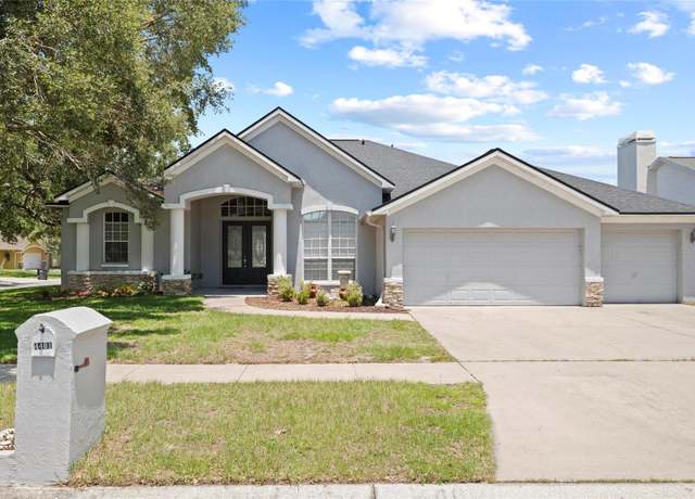 Property at 4401 Arranmore Cir, Valrico, FL 33596, 5 beds, 4 baths