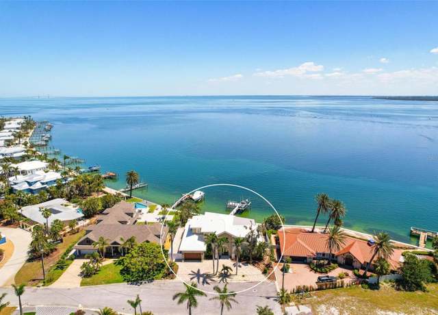 Property at 606 Crestwood Ln, Holmes Beach, FL 34217, 4 beds, 4 baths