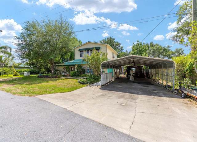 Property at 31 SE Chinica Dr, Summerfield, FL 34491, 2 beds, 2 baths