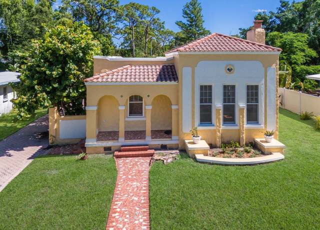 Property at 455 Acacia Dr, Sarasota, FL 34234, 3 beds, 2 baths