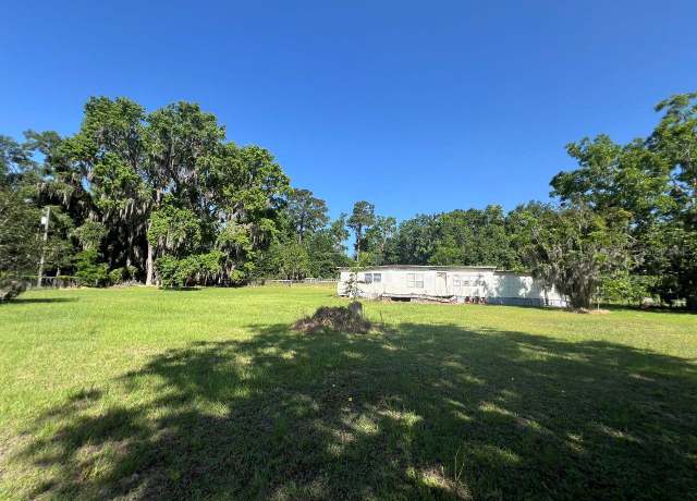 Property at 18934 NW 60th Ave, Reddick, FL 32686, 2 beds, 2 baths