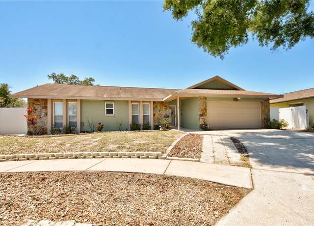 Property at 12532 115th St, Largo, FL 33778, 3 beds, 2 baths