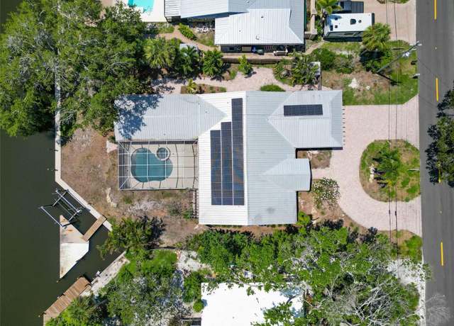 Property at 5073 Higel Ave, Sarasota, FL 34242, 3 beds, 3.5 baths
