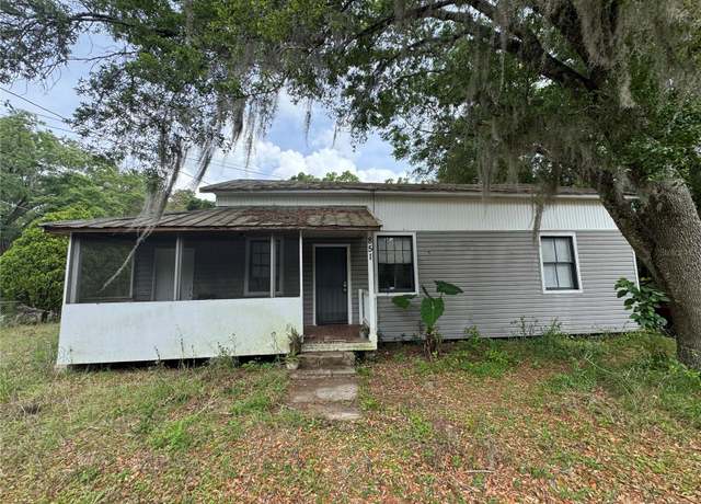 Property at 851 SE 23rd St, Gainesville, FL 32641, 2 beds, 1 bath