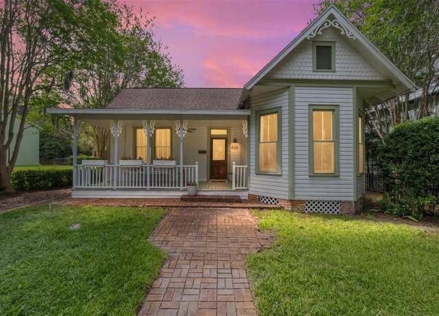 Property at 828 SE 3rd St, Ocala, FL 34471, 3 beds, 1 bath