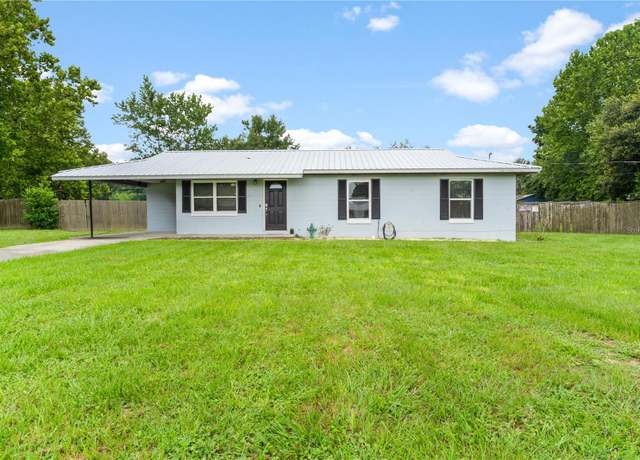 Property at 16490 NE 25th Ln, Williston, FL 32696, 3 beds, 2 baths