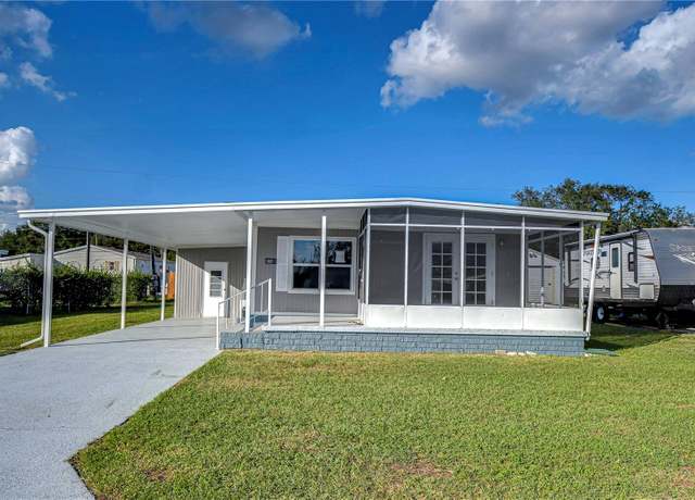 Property at 39053 Flora Ave, Zephyrhills, FL 33542, 2 beds, 1 bath