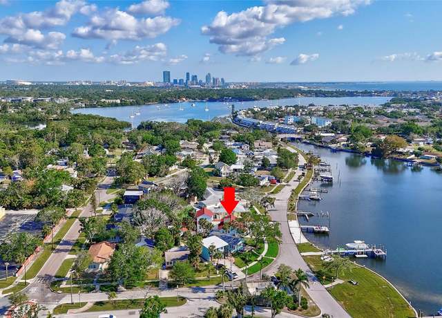 Property at 4151 Sunrise Dr S, St Petersburg, FL 33705, 4 beds, 3 baths