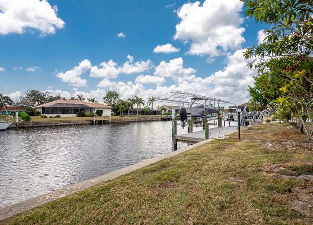 Property at 109 Peckham St SE, Port Charlotte, FL 33952, 3 beds, 2 baths