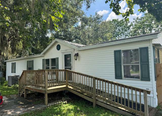 Property at 28803 Hubbard St, Leesburg, FL 34748, 4 beds, 2 baths