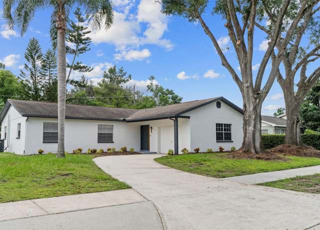 Property at 2512 Lake Ellen Cir, Tampa, FL 33618, 3 beds, 2 baths