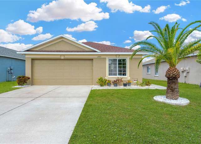 Property at 12925 Fieldmoor Ct, Riverview, FL 33579, 3 beds, 2 baths