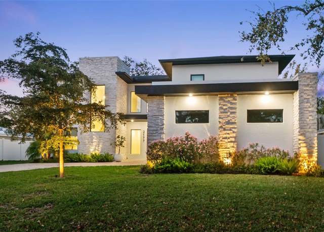 Property at 2177 Sunnyside Pl, Sarasota, FL 34239, 4 beds, 5 baths