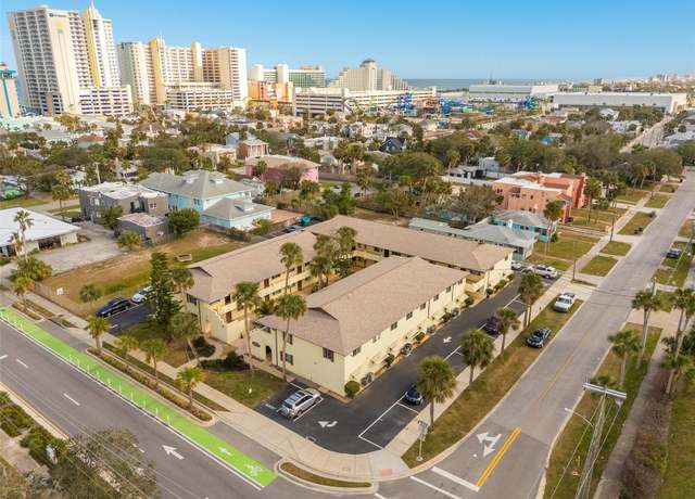 Property at 400 Oakridge Blvd #5, Daytona Beach, FL 32118, 2 beds, 1 bath