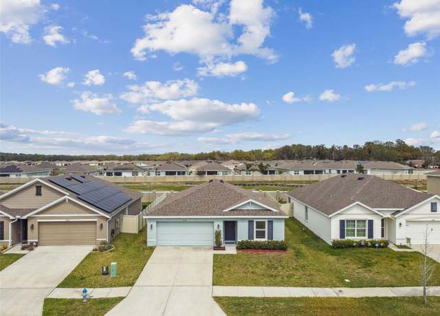 Property at 8034 Broad Pointe Dr, Zephyrhills, FL 33540, 3 beds, 2 baths