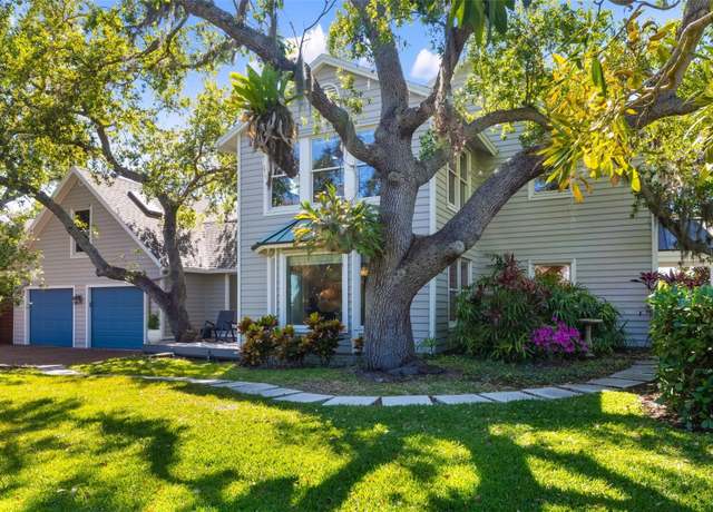 Property at 1434 Ladue Ln, Sarasota, FL 34231, 4 beds, 3.5 baths