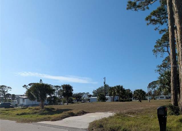 Property at 3225 Holly Ave, Englewood, FL 34224