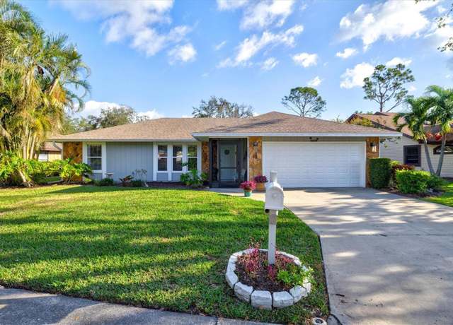 Property at 6929 Arbor Oaks Cir, Bradenton, FL 34209, 3 beds, 2 baths