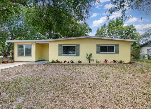 Property at 3972 Poinsettia Ave, Mount Dora, FL 32757, 3 beds, 2 baths