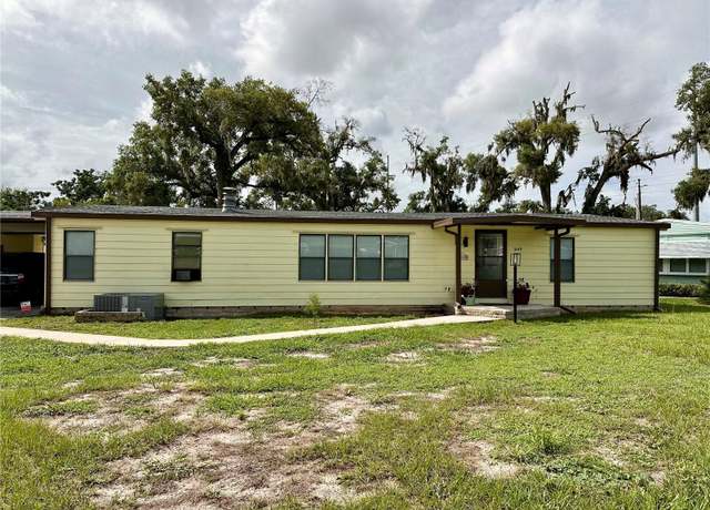 Property at 3249 SE 39th Ave, Ocala, FL 34480, 3 beds, 2 baths