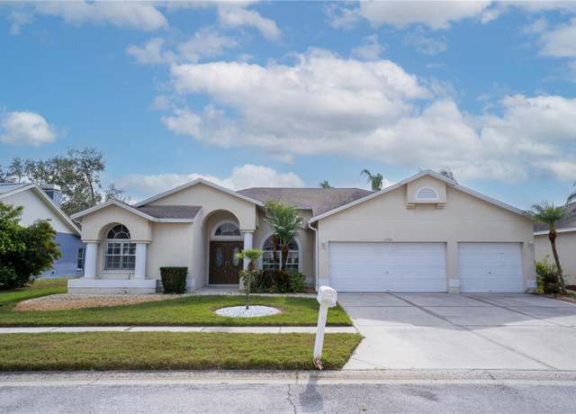 Property at 12922 Prestwick Dr, Riverview, FL 33579, 4 beds, 3 baths