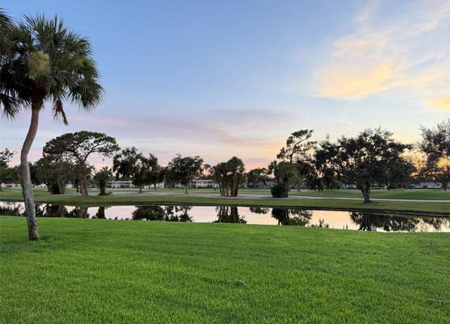 Property at 7110 Fairway Bend Ln #181, Sarasota, FL 34243, 3 beds, 2 baths