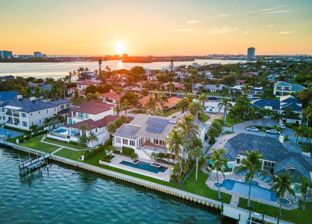 Property at 661 Mourning Dove Dr, Sarasota, FL 34236, 4 beds, 4.5 baths