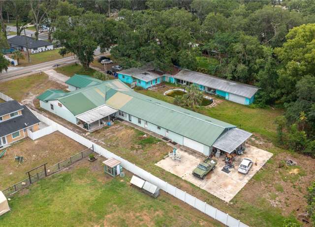 Property at 2219 New Jersey Rd, Lakeland, FL 33803, 5 beds, 4.5 baths