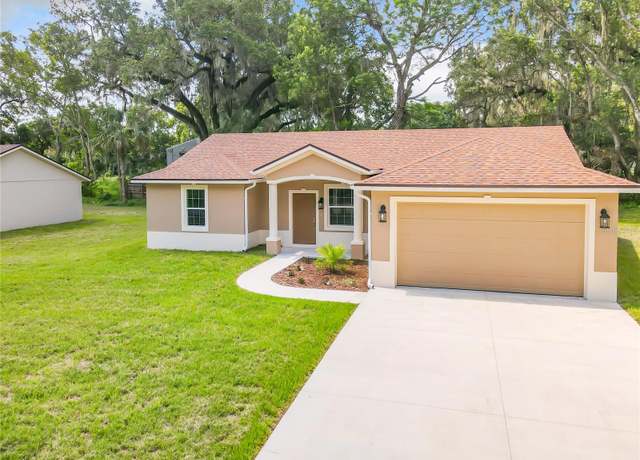 Property at 501 Mulberry St, Fruitland Park, FL 34731, 3 beds, 2 baths