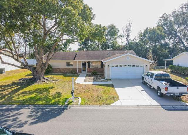 Property at 10602 SE 179th Ln, Summerfield, FL 34491, 3 beds, 2 baths