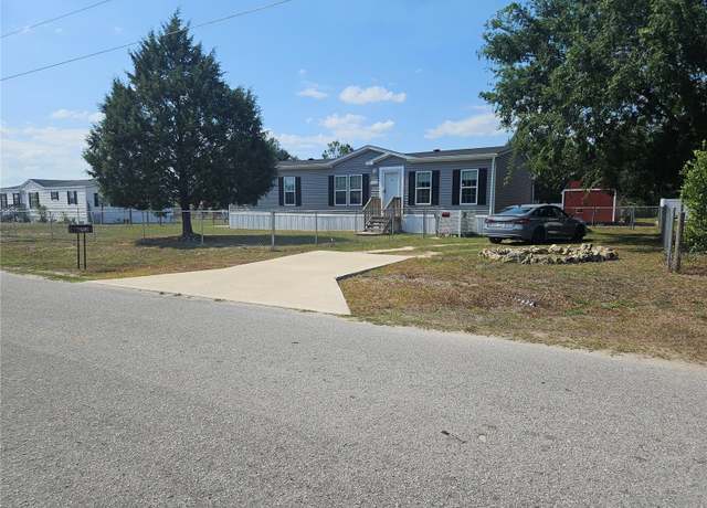 Property at 6305 SE 140th Pl, Summerfield, FL 34491, 4 beds, 2 baths