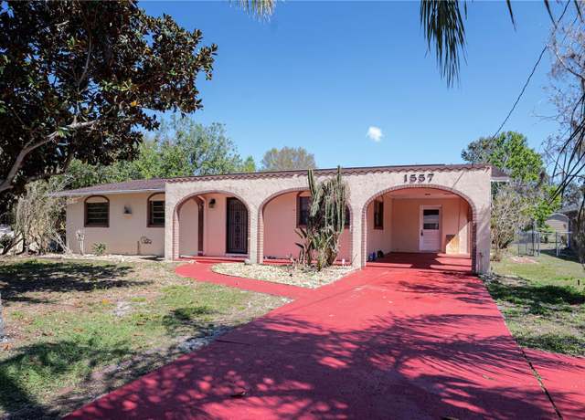 Property at 1557 Lake Clay Dr, Lake Placid, FL 33852, 4 beds, 3 baths