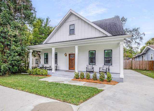 Property at 1221 E Paris St, Tampa, FL 33604, 4 beds, 3 baths