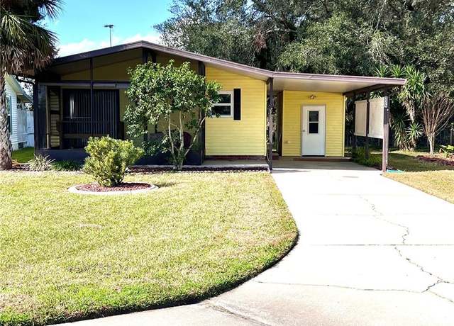 Property at 224 Westwood Dr, Leesburg, FL 34748, 2 beds, 2 baths