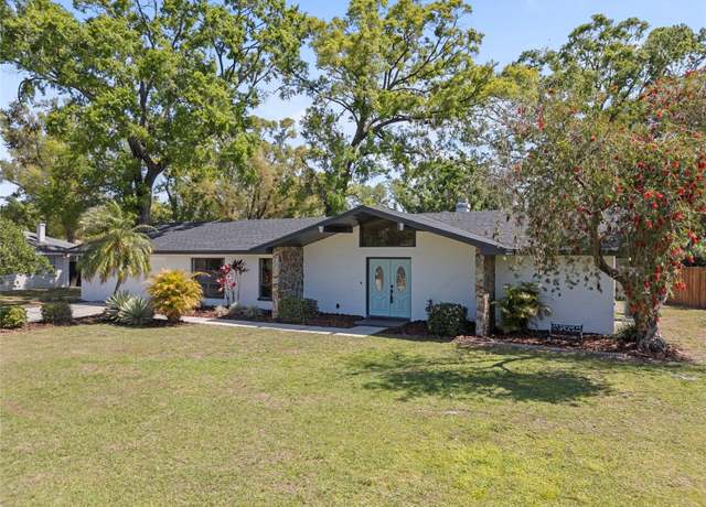Property at 9203 Hollyridge Pl, Temple Terrace, FL 33637, 4 beds, 2 baths