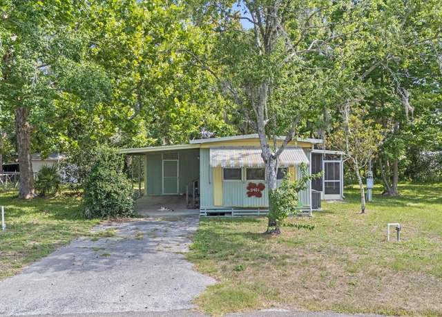 Property at 9401 Bourbon St, New Port Richey, FL 34654, 2 beds, 1 bath