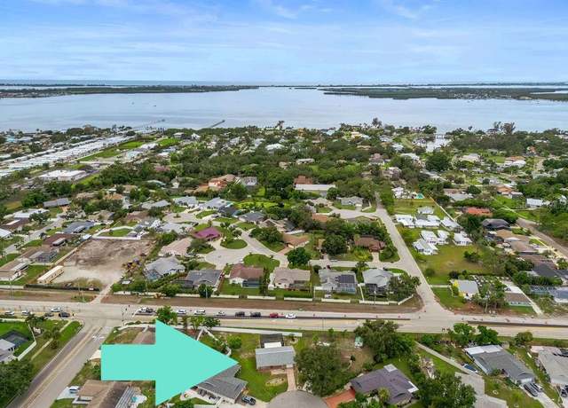Property at 7411 17th Ave W, Bradenton, FL 34209, 2 beds, 2 baths