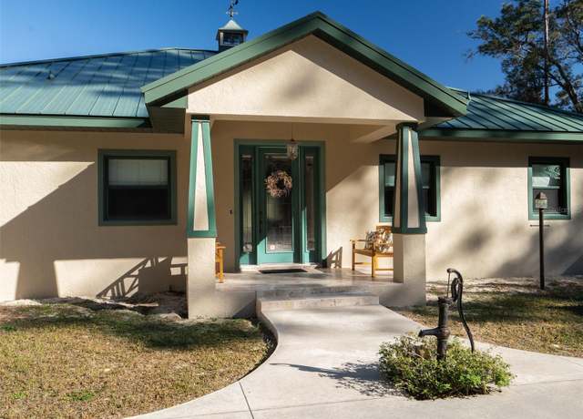 Property at 3 Carry Back Rd, Ocala, FL 34482, 3 beds, 2 baths