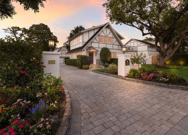 Property at 1829 Bougainvillea St, Sarasota, FL 34239, 4 beds, 3.5 baths