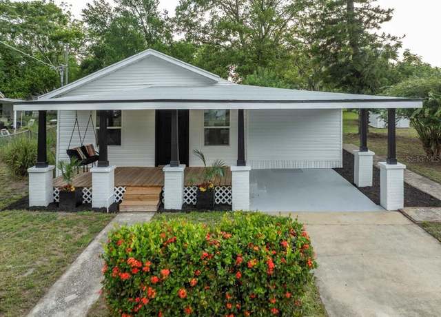 Property at 412 Oak St, Auburndale, FL 33823, 4 beds, 3 baths