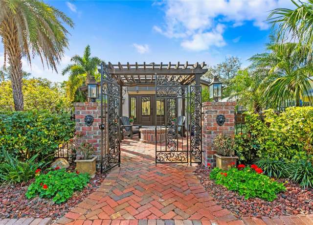 Property at 101 30th Ave N, St Petersburg, FL 33704, 2 beds, 2 baths