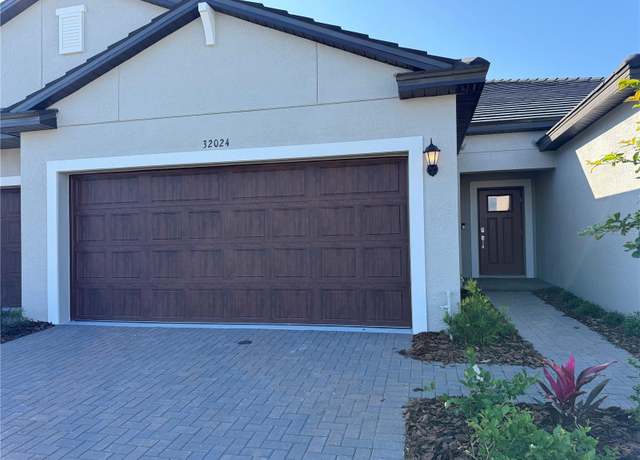 Property at 32024 Griffin Sands Ln, San Antonio, FL 33576, 2 beds, 2.5 baths