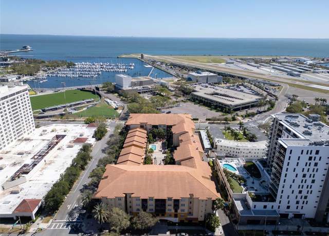 Property at 100 4th Ave S #132, St Petersburg, FL 33701, 2 beds, 2.5 baths