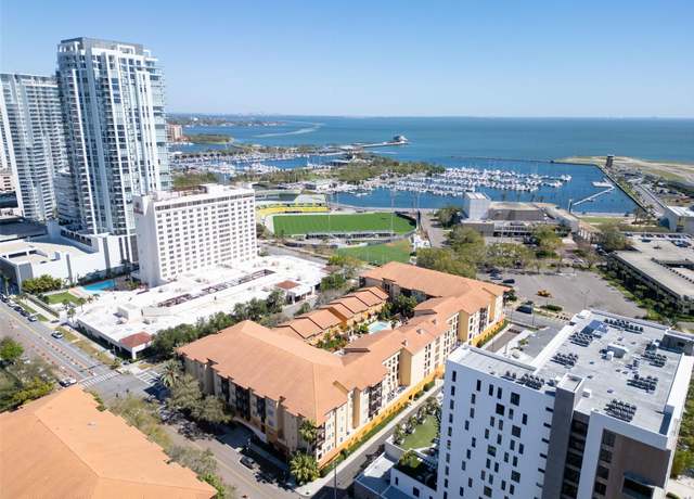 Property at 100 4th Ave S #132, St Petersburg, FL 33701, 2 beds, 2.5 baths