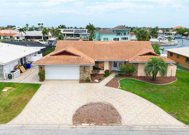 Property at 5008 Southshore Dr, New Port Richey, FL 34652, 3 beds, 2 baths