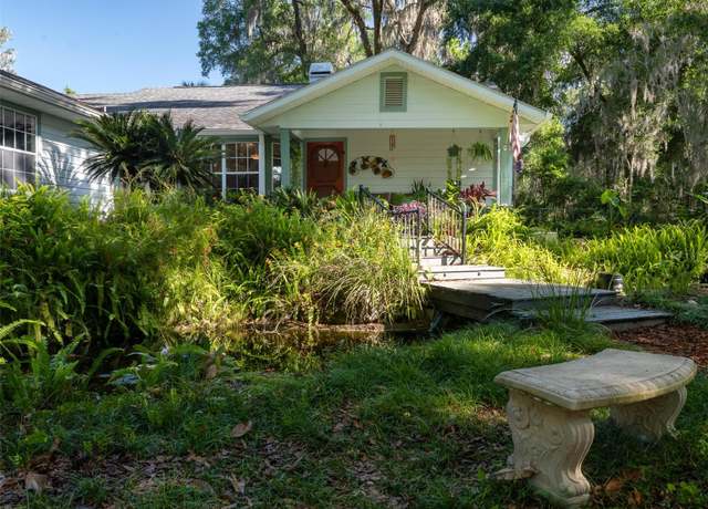 Property at 818 NW 202 St, Newberry, FL 32669, 3 beds, 3 baths