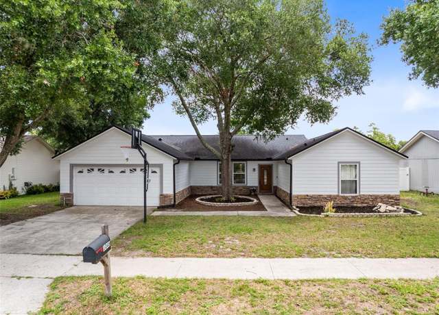 Property at 1046 Seminole Creek Dr, Oviedo, FL 32765, 5 beds, 3 baths