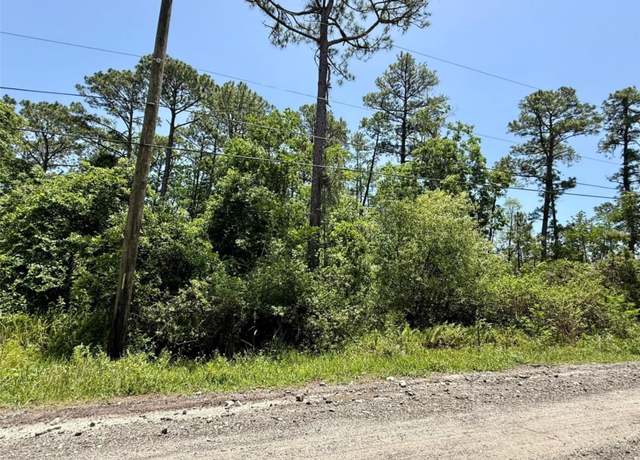 Property at 1395 10th Ave, Deland, FL 32724