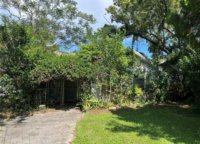Property at 1002 Pinebrook Dr, Clearwater, FL 33755, 2 beds, 1 bath