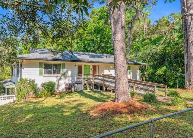 Property at 3904 NW 15th St, Gainesville, FL 32605, 5 beds, 5 baths